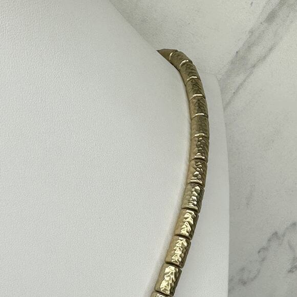 Chico's Beaded Hammered Metal Pendant Gold Tone Necklace ✨ - Picture 10 of 10